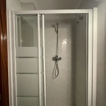 Δωμάτια σε οικογενειακή κατοικία Habitacion Aeropuerto *